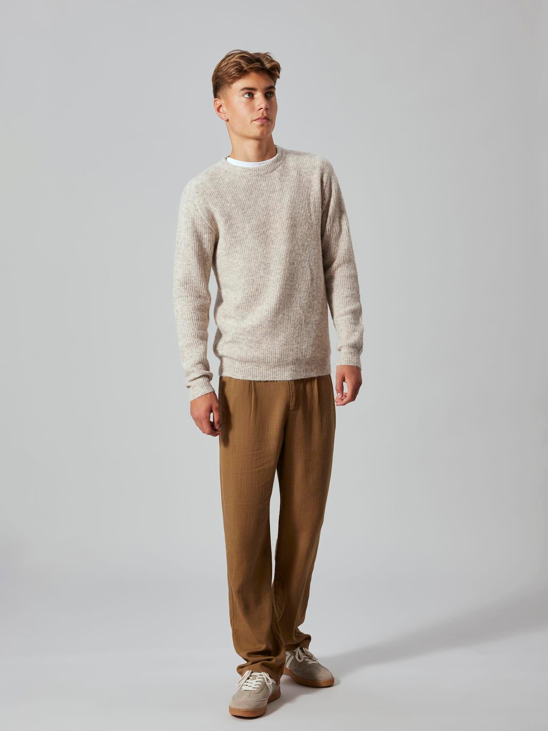 model_shot-detail