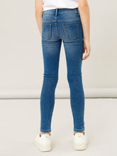 Indlæs billede til gallerivisning NKFPOLLY Jeans - Medium Blue Denim
