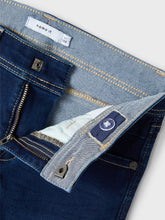 Indlæs billede til gallerivisning NKMSILAS Jeans - Dark Blue Denim
