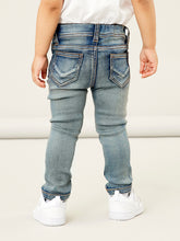 Indlæs billede til gallerivisning NMMTHEO Jeans - Medium Blue Denim
